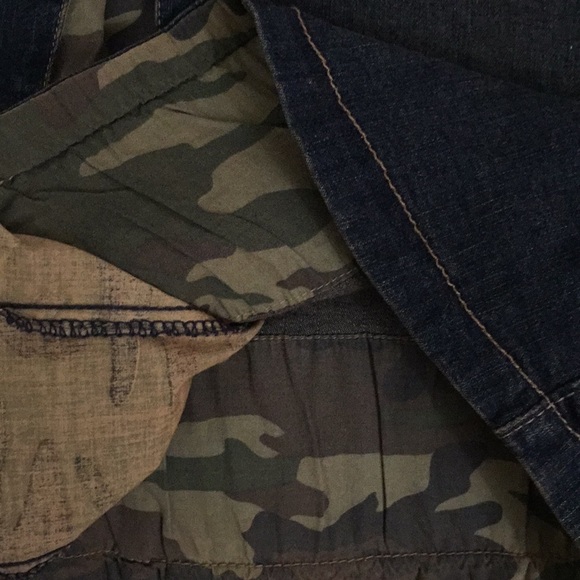 Second woman’s Camouflage Jean Skirt Size 1 - Picture 7 of 7
